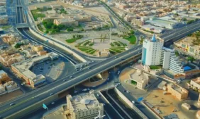 كم مساحة الرياض