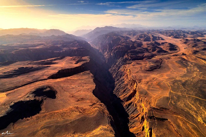 ماذا تعرف عن الشق في تبوك