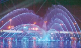 مواعيد عروض النافورة الراقصة في الرياض بوليفارد