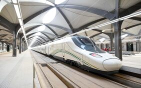 هل يعمل قطار المشاعر على مدار العام؟