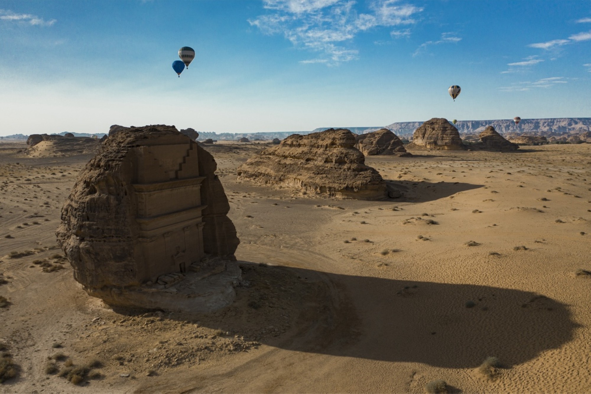 الرحلات البرية في السعودية