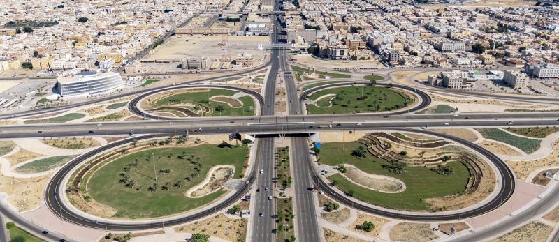 كيف يؤثر موقع حي الشعلة الدمام على جودة الحياة فيه؟