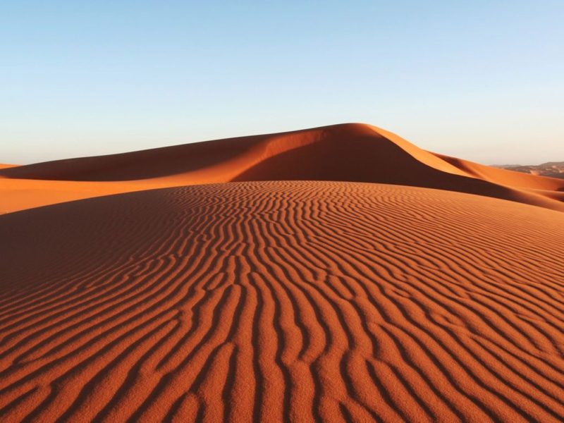 صحراء الدهناء: رمال بلون الدم وتاريخ لا ينسى