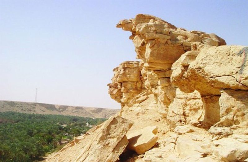 جبل التوباد: أيقونة الحب العذري في الشعر العربي
