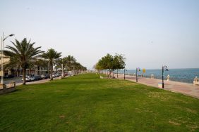 شاطئ الفناتير: كل ما تحتاج معرفته لزيارة ممتعة