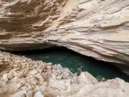 عين هيت: جمال الطبيعة وتاريخ السعودية في مكان واحد