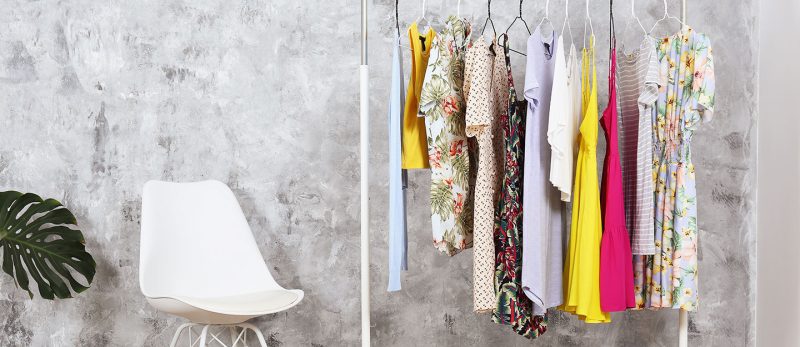 دليل مصمم: تصميم ديكور محلات الملابس خطوة بخطوة