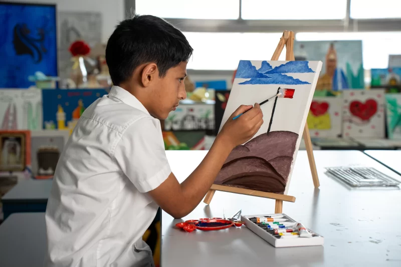 مدارس الفلاح الأهلية: صرح تعليمي يواكب رؤية 2030