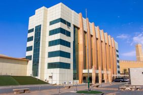 التعليم في حائل: مقارنة بين التعليم الحكومي والأهلي