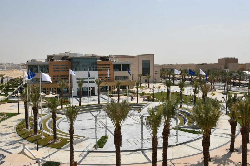التعليم الإلكتروني بجامعة الأمير سلطان: تحديث وتطوير مستمر