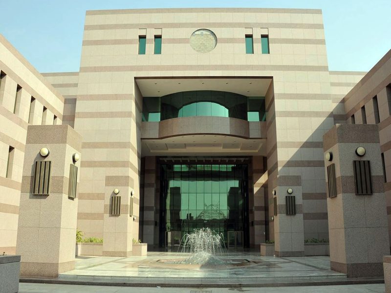 الجامعات في جدة: نظرة على التخصصات والبرامج