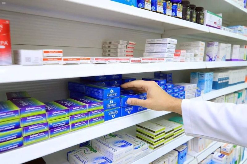 توطين الوظائف في سوق العمل للصيادلة: هل ينجح مع توزيع الصيدليات الحالي؟