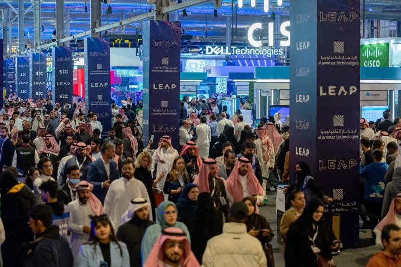 منصة ليب LEAP: لقاء الخبراء والمبتكرين في عالم التقنية