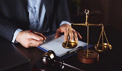 نجاحك يبدأ هنا: برنامج مستشار المستقبل لخريجي القانون