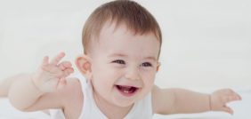 أسرار تفسير الأحلام: رؤية طفل رضيع بأسنان – اكتشف الدلالات