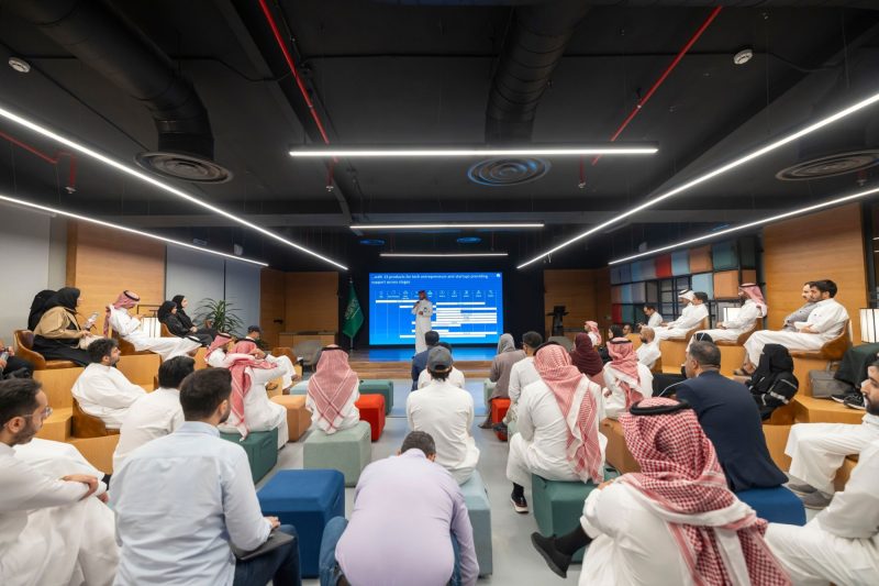 مبادرة BOOST: نظرة مفصلة على المبادرة وأهدافها ومساراتها المتنوعة