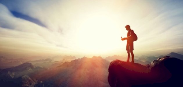 دليلك الشامل في تفسيرات الأحلام: رؤية السماء والأماكن العالية