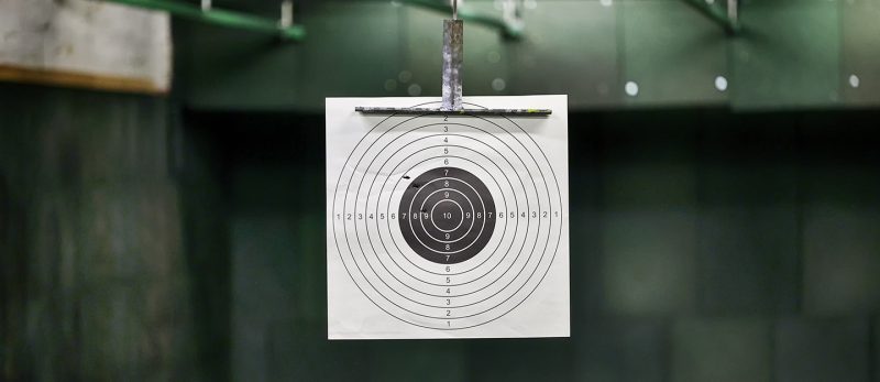 استمتع بتجربة الرماية في أفضل نادي رماية في جدة