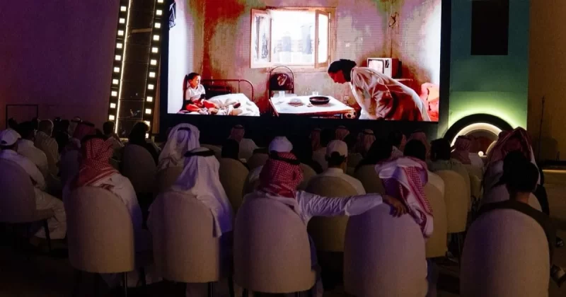 رؤية 2030 وصناعة الأفلام السعودية: تحول اقتصادي وثقافي