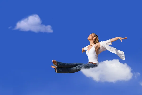 تفسير حلم الطيران: اكتشف الرسائل المخفية في أحلامك وحقق أهدافك