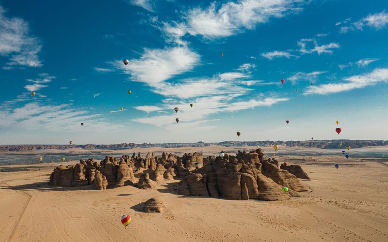 السياحة في السعودية: لماذا يجب أن تكون وجهتك القادمة؟