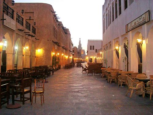سوق واقف: كيف يحافظ على تراثه في عصر الحداثة؟