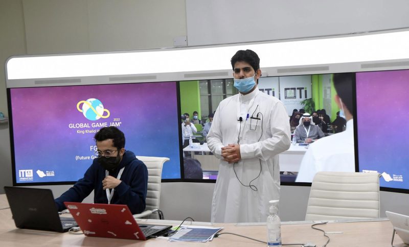 المواطنة الرقمية: برامج وفعاليات مبادرة أبطال المستقبل