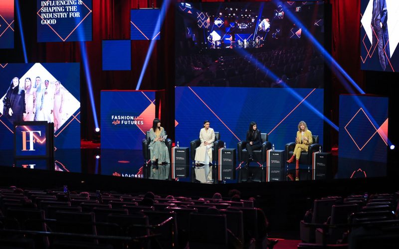 رؤية السعودية: كيف تحقق هيئة الأزياء أهداف 2030 في قطاع الأزياء؟
