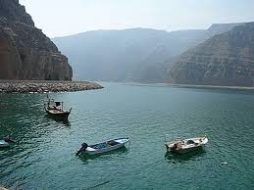 سياحة مسندم: استكشف التراث والثقافة العمانية الأصيلة