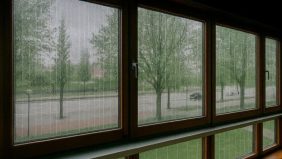 من الهواء إلى الكوب: استخلاص الماء من الهواء وتحديات التنفيذ