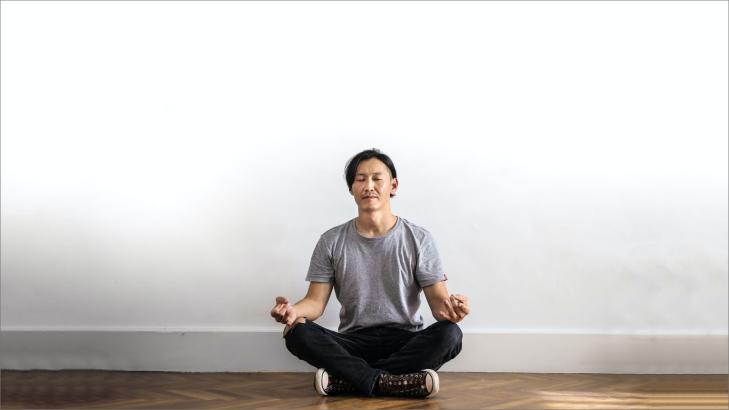 اليقظة الذهنية: خطوات بسيطة لتعزيز السلام الداخلي