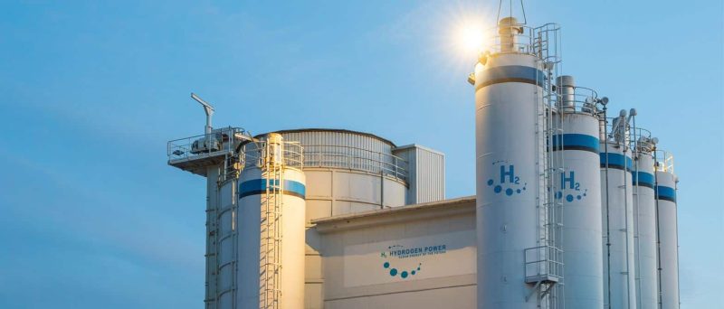 الميثانول الإلكتروني: وقود المستقبل الذي يدعم الاستدامة