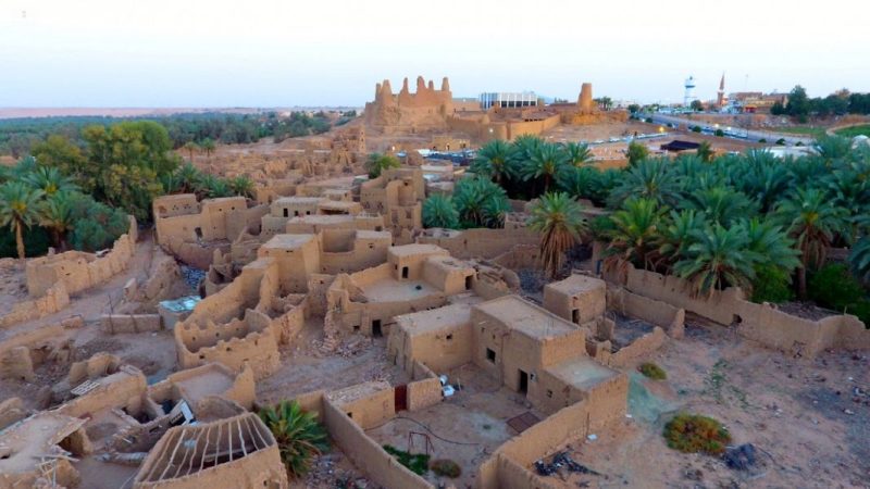 حي الدرع: رمز العراقة وأصالة الجوف