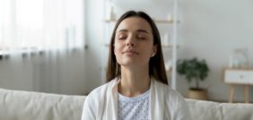 أحلام الفرح: مفاتيح السعادة في تفسير الأحلام