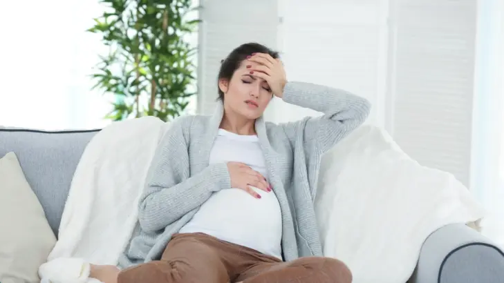 التغلب على الإرهاق أثناء الحمل: استراتيجيات الاسترخاء وتقسيم المهام