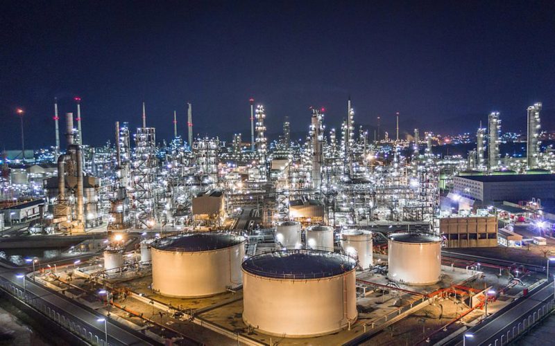 شركة سابك: قصة نجاح سعودية في الصناعات البتروكيماوية العالمية