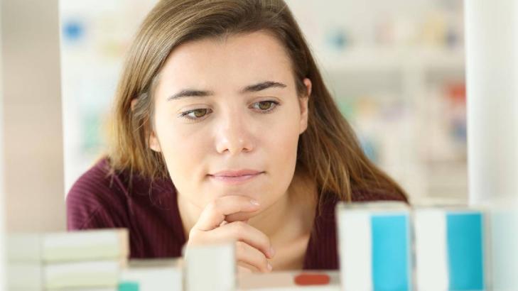 التداوي الذاتي: هل هو الحل أم بداية المشكلة؟