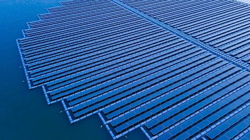 توليد الكهرباء من قطرات المطر: تقنية واعدة لتشغيل المنازل