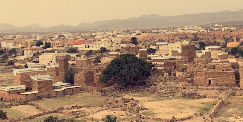 قرية آل الخلف: جمال الطبيعة والتاريخ في مكان واحد