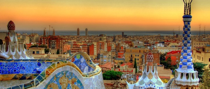 دليلك المصور لـ حديقة غويل في برشلونة: استكشف روائع غاودي