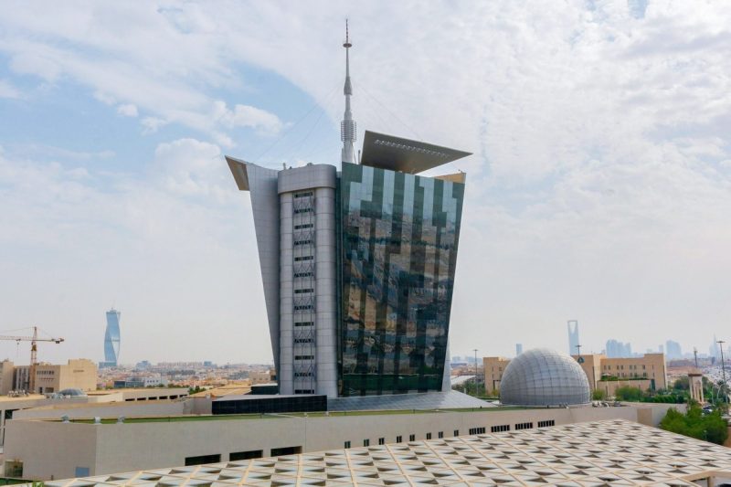 قطاع الاتصالات وتقنية المعلومات: السعودية مركز إقليمي رائد