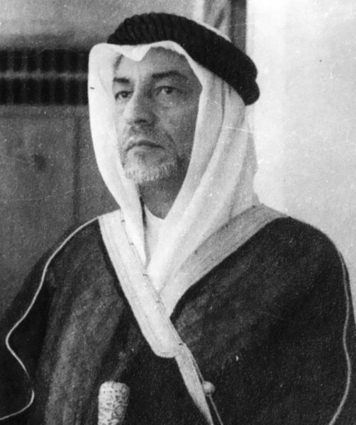 حسّان الملك عبدالعزيز: نموذجًا يحتذى به في الأدب السعودي الحديث