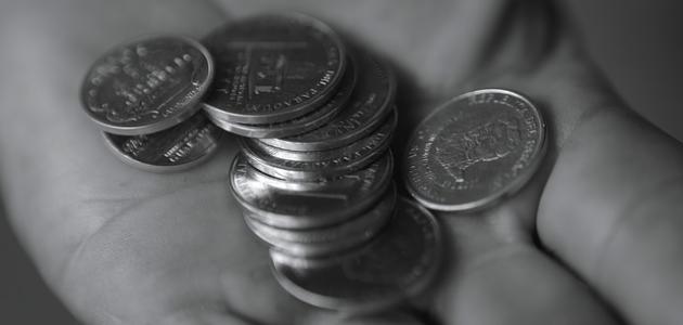 الدليل الكامل في تفسير رؤية عطية الميت في المنام