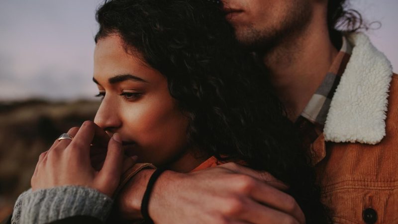 تأخر الدورة الشهرية: الأسباب وكيفية التعامل معها