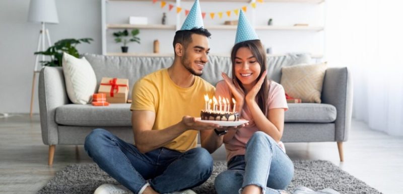 أفكار عيد الزواج: استثمر في علاقتك واحتفل بالحب
