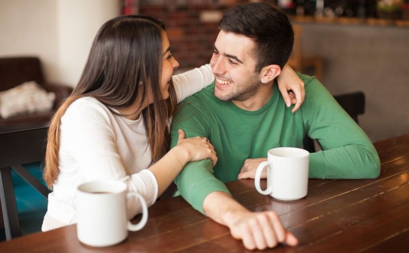 عدد مرات العلاقة الزوجية وتأثيرها على العلاقة الحميمة