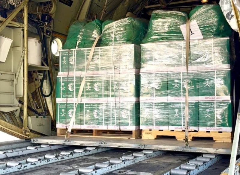 المساعدات الإغاثية السعودية: دور محوري في دعم قطاع غزة