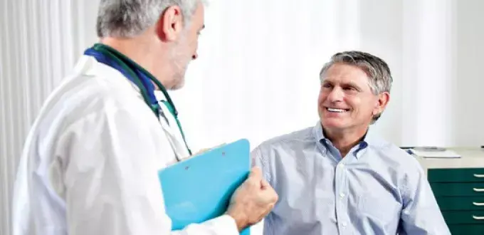 دليل الرجل: فهم وإدارة تقوس القضيب بشكل فعال
