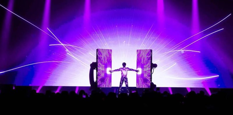 كن جزءًا من الثورة: برنامج تدريب الذكاء الاصطناعي التوليدي في السعودية