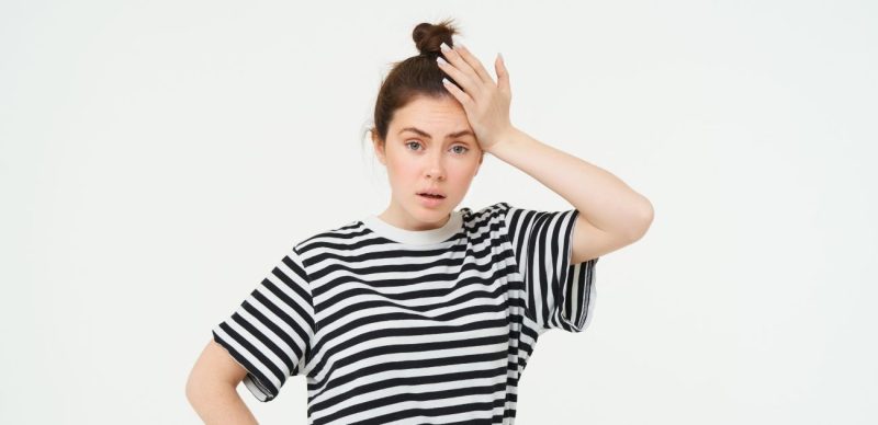 نزول الماء في بداية الحمل: متى يجب القلق؟